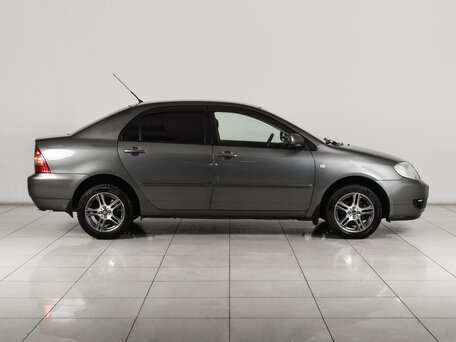 Toyota Corolla, 2004