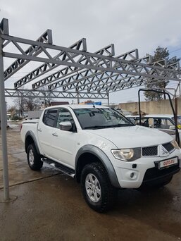 Mitsubishi L200, 2011