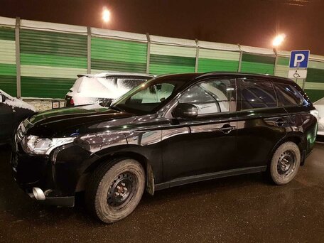 Mitsubishi Outlander, 2013