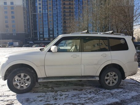 Mitsubishi Pajero, 2011