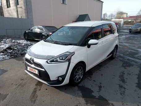 Toyota Sienta, 2015