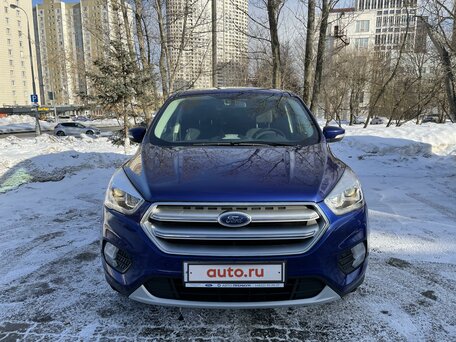 Ford Kuga, 2019