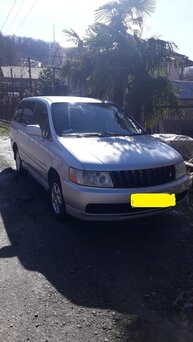 Nissan Bassara, 2000