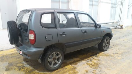 Chevrolet Niva, 2004