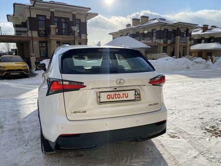 Lexus NX, 2016